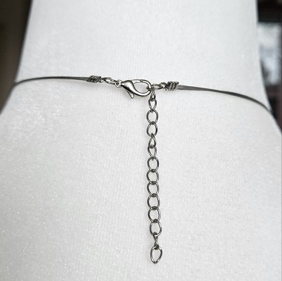 Free with purchase - 4 strings necklace - purple beads on wire - Picture 9 of 9